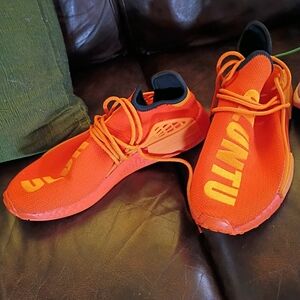 Adidas Pharrell sz 12